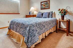 Streamside Lane Condos by CRMR