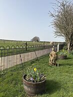 Lower Bryanston Farm