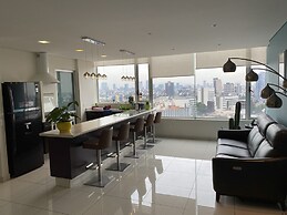 Napoles Condo Suite