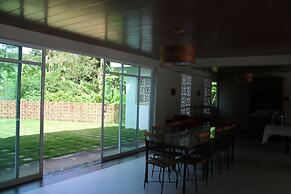 Hotel Cantinho Das Flores