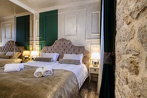 Riva Palace - design rooms