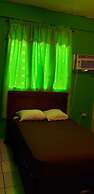Hostal Guacamayos