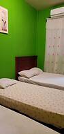 Hostal Guacamayos