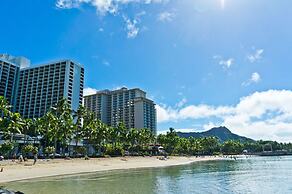 Waikiki Banyan - Ocean View Tower 2 Suite 3214