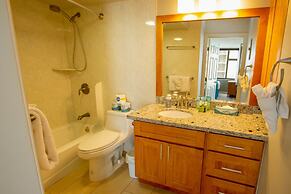 Waikiki Banyan - Ocean View Tower 1 Suite 2210