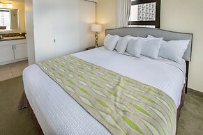 Waikiki Banyan - Ocean View Tower 1 Suite 2214