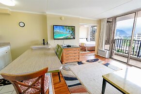 Waikiki Banyan - Moutnain View Tower 2 Suite 1205