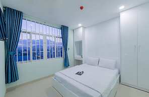 7S Hotel Rainy House