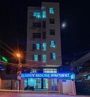 7S Hotel Rainy House