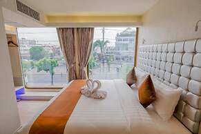 Justice Hotel
