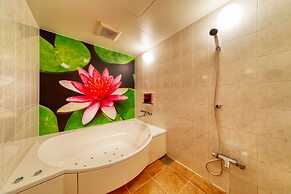 Hotel Lotus Otsu  - Adults Only