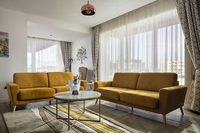Kanopian Penthouse Hotel