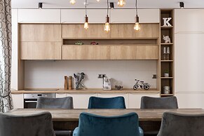 Kanopian Penthouse Hotel