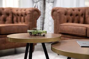 Kanopian Penthouse Hotel