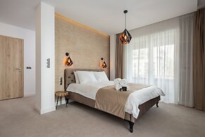 Kanopian Penthouse Hotel