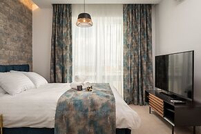 Kanopian Penthouse Hotel