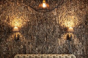 Kanopian Penthouse Hotel