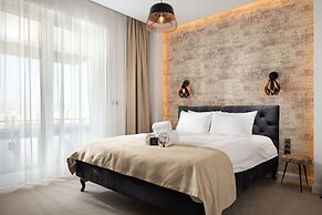 Kanopian Penthouse Hotel