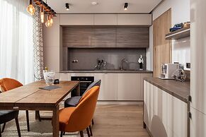 Kanopian Penthouse Hotel