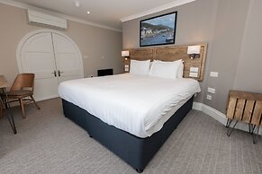 Dovey Inn