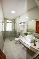 New Golf Valley Hotel