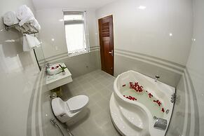 New Golf Valley Hotel