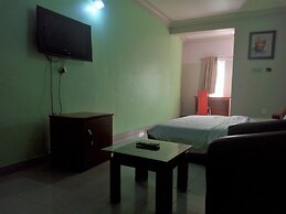 Flamingo Hotel & Suites