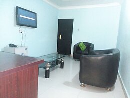 Flamingo Hotel & Suites