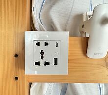 Hotel Adonis - Hostel