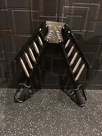 Hotel Adonis - Hostel