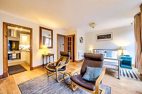 JOIVY Royal Mile Apartment for Two - Location, Location!