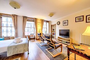 JOIVY Royal Mile Apartment for Two - Location, Location!