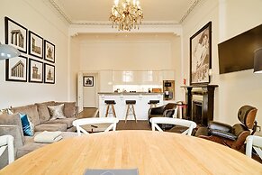 Luxury George Street Apartments: Edinburgh Suite