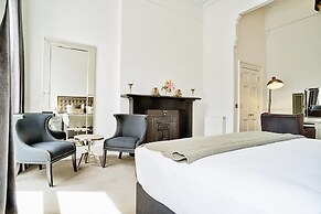 JOIVY Luxury George Street Apartments: Edinburgh Suite