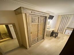 Golden Stone Butik Otel