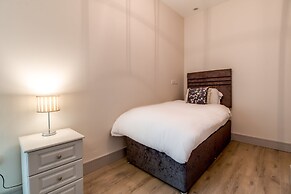 Central Park Apartment 3