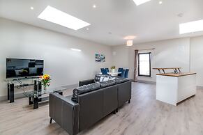 Central Park Apartment 3