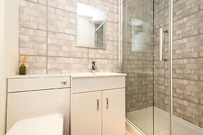 Beautiful apartment, private garden, Calton Hill