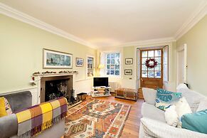 Beautiful apartment, private garden, Calton Hill