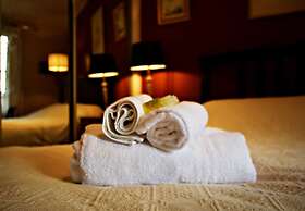 JOIVY Bohemian Writers Retreat in Heart of The Old Town