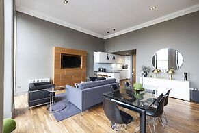 JOIVY Location, Location! North Bank Street Luxury Apt