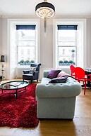 JOIVY York Place Apartment in Georgian City Centre Building