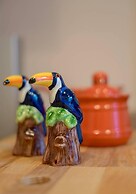 JOIVY Unique Royal Mile Apt - Relive Music History