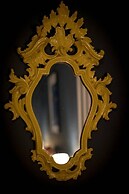 JOIVY Unique Royal Mile Apt - Relive Music History