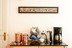 JOIVY Gorgeous Stockbridge Apt With Underground Parking