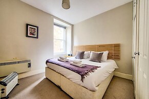 JOIVY Amazing Location! - Lovely Rose St Apt in New Town