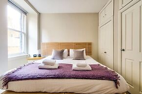 JOIVY Amazing Location! - Lovely Rose St Apt in New Town