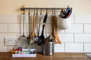 JOIVY Amazing Location! - Lovely Rose St Apt in New Town