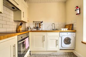 JOIVY Amazing Location! - Lovely Rose St Apt in New Town