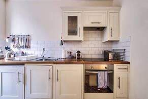 JOIVY Perfect Location! - Stylish & Cosy Rose St Apt